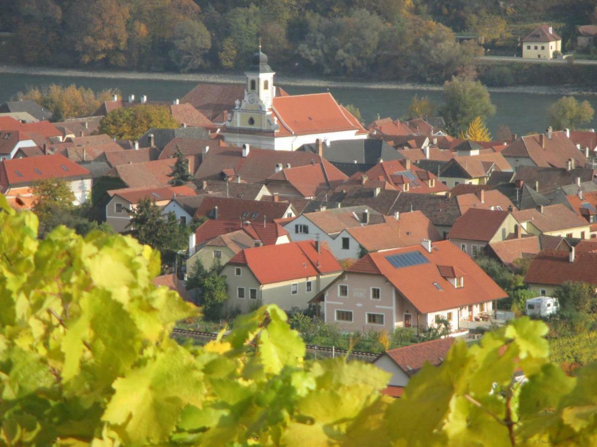 Gaestehaus Rudolf U. Sandra Denk Wosendorf in der Wachau Exterior photo